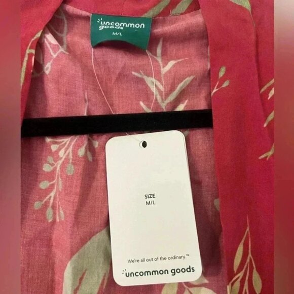- NWT Uncommon Goods birth month robe MAY size M/L - Picture 4 of 9